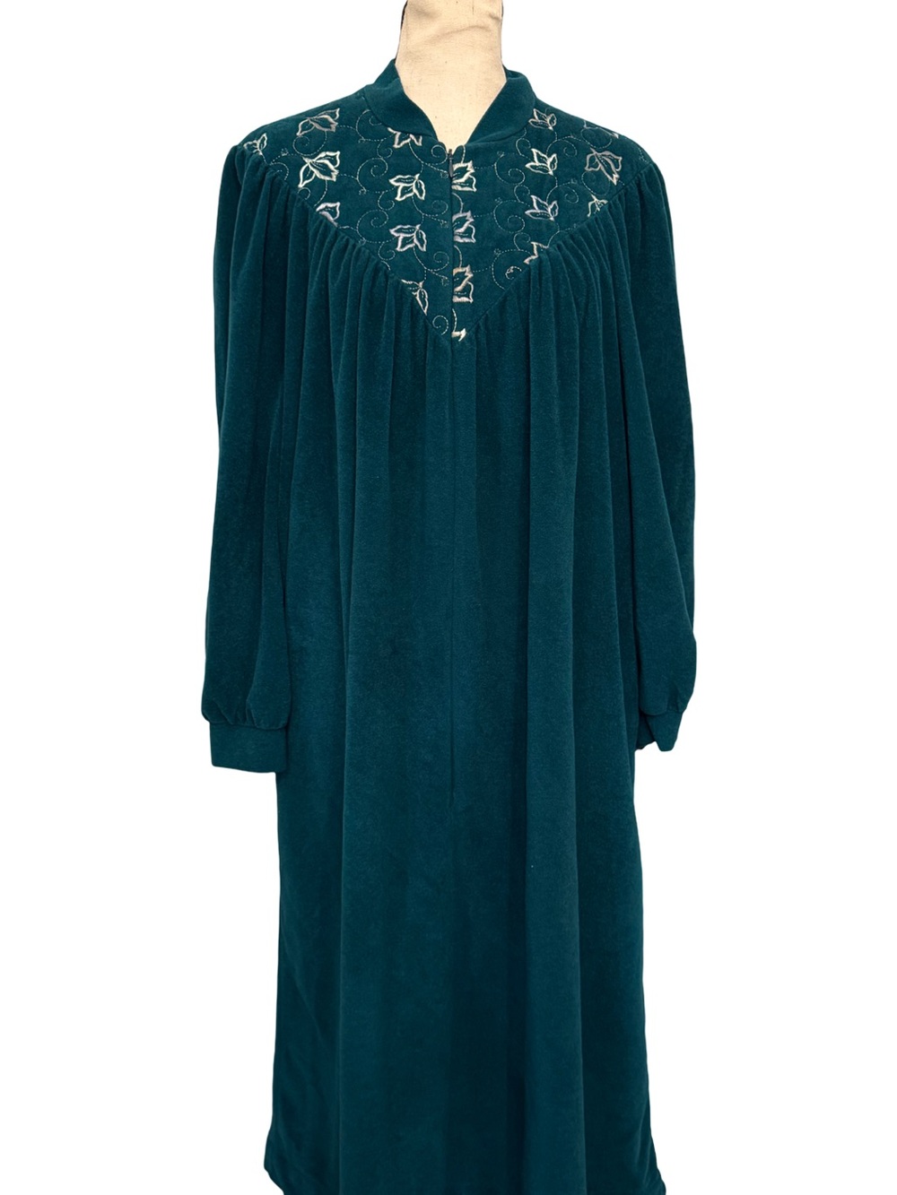 Vintage Vanity Fair Teal Robe Embroidered Floral Terry Velour Belted Lounge Robe